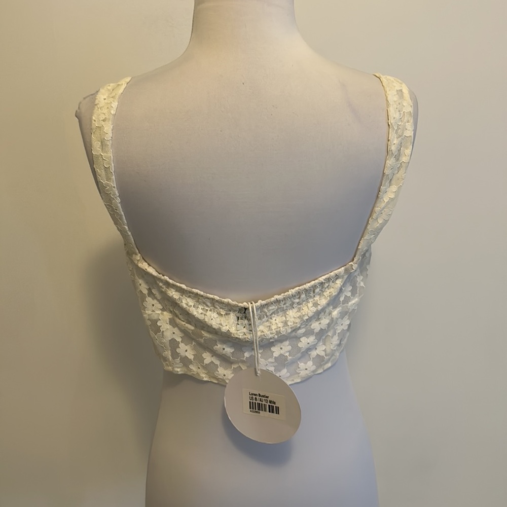 Princess Polly White Lace Crop Top - Picture 4 of 10